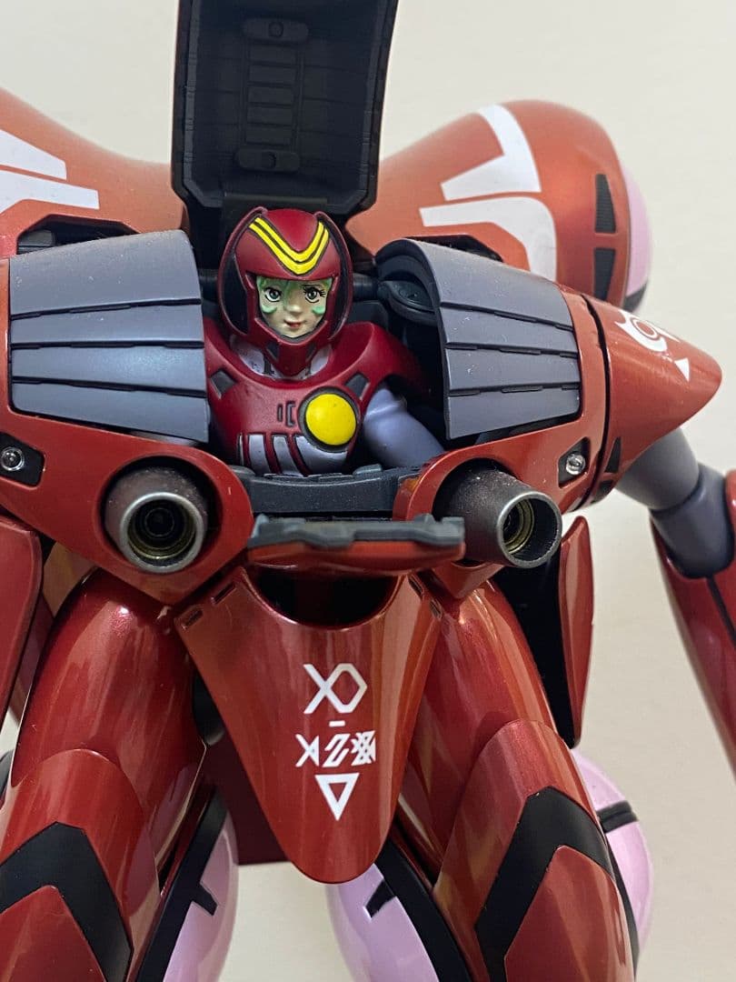 1/72 クァドラン・ロー “ミリア”(劇場版) 「超時空要塞マクロス」 完成品