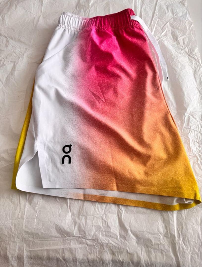 新品・未使用 - On Court Shorts , メンズ、サイズ：M