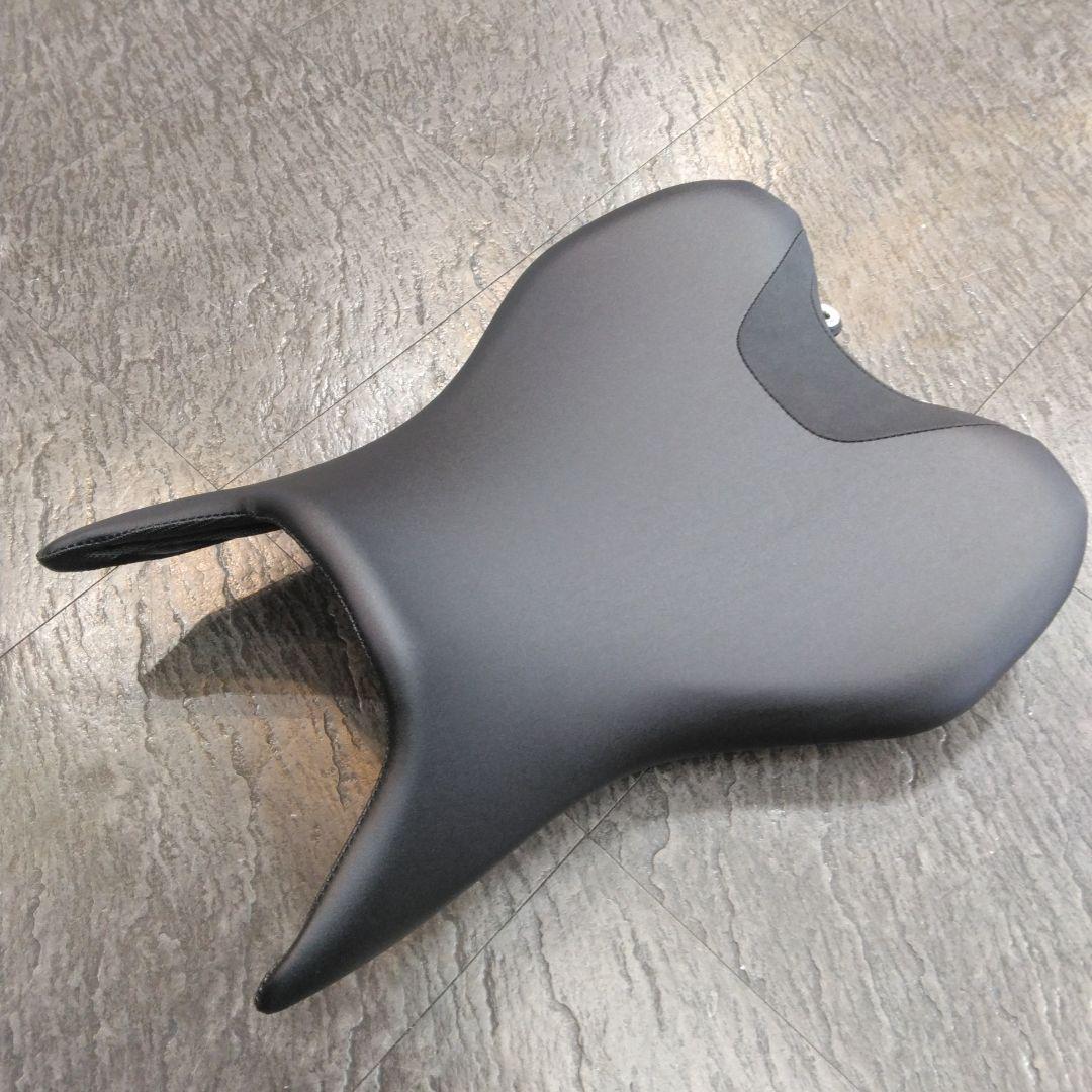 ヤマハMT-07ローダウンシート　中古品