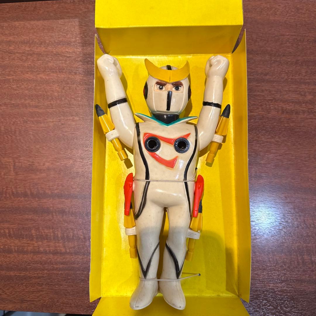 デッドストック　ブルマァク　ミサイルはっしゃ　新造人間キャシャーン ヤルッツェ ブラッキン - YouTube