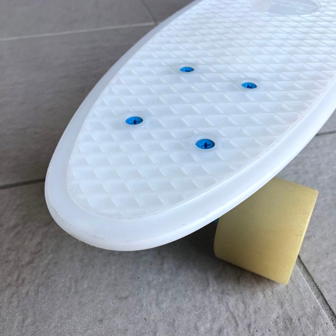 希少!!】penny 蓄光 ブルー 22インチ - メルカリ