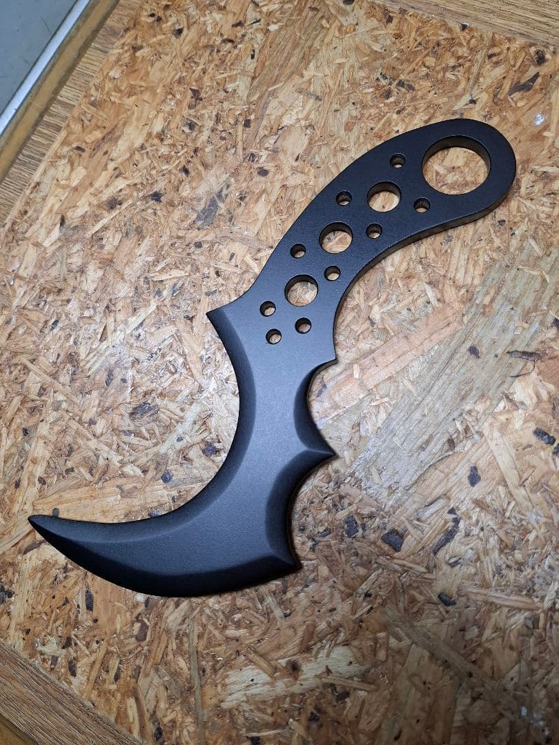 カランビット　ブァンパイア