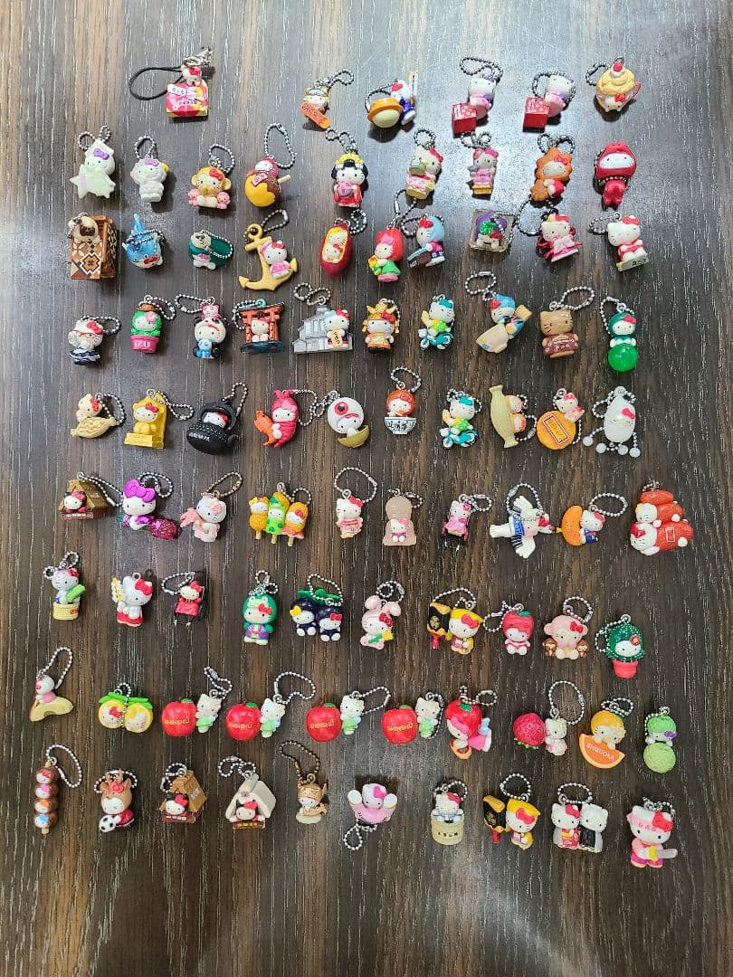 ハローキティー ご当地ボールペン•キーホルダー・チャーム まとめ売り