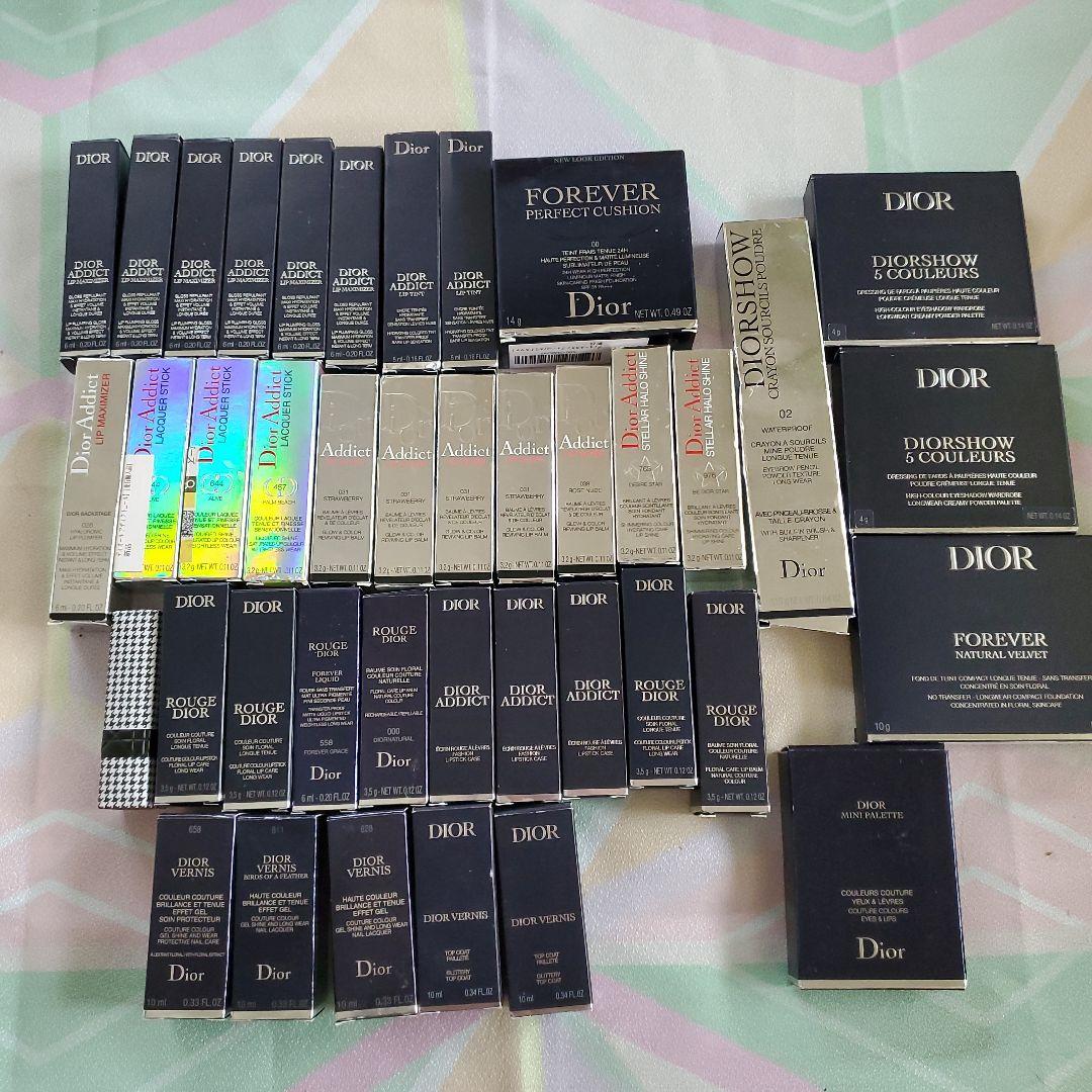 ディオール　化粧品セット 2023年クリスマスコフレ】ディオール：アイコニックな4製品の
