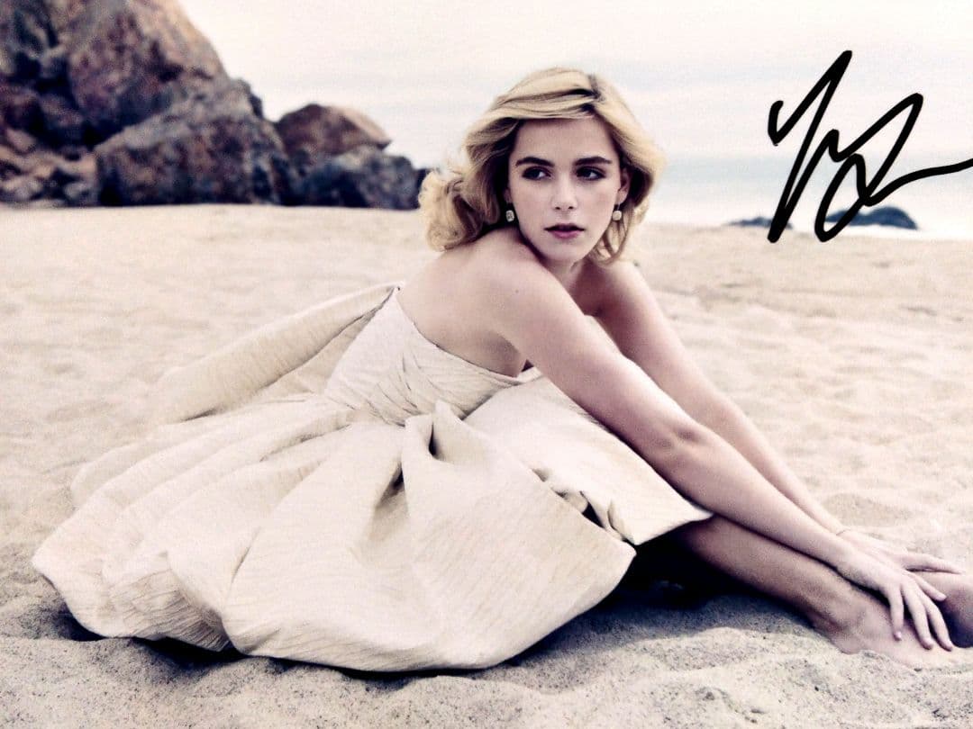 キーナン・シプカ直筆サイン入り超大型写真…サブリナ - メルカリ