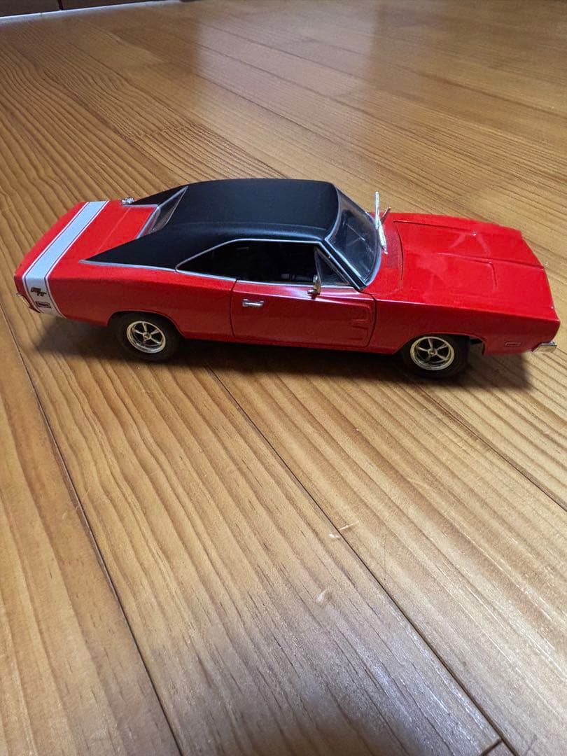 Hot Wheels 1/18 1969 Dodge Charger 大型モデル
