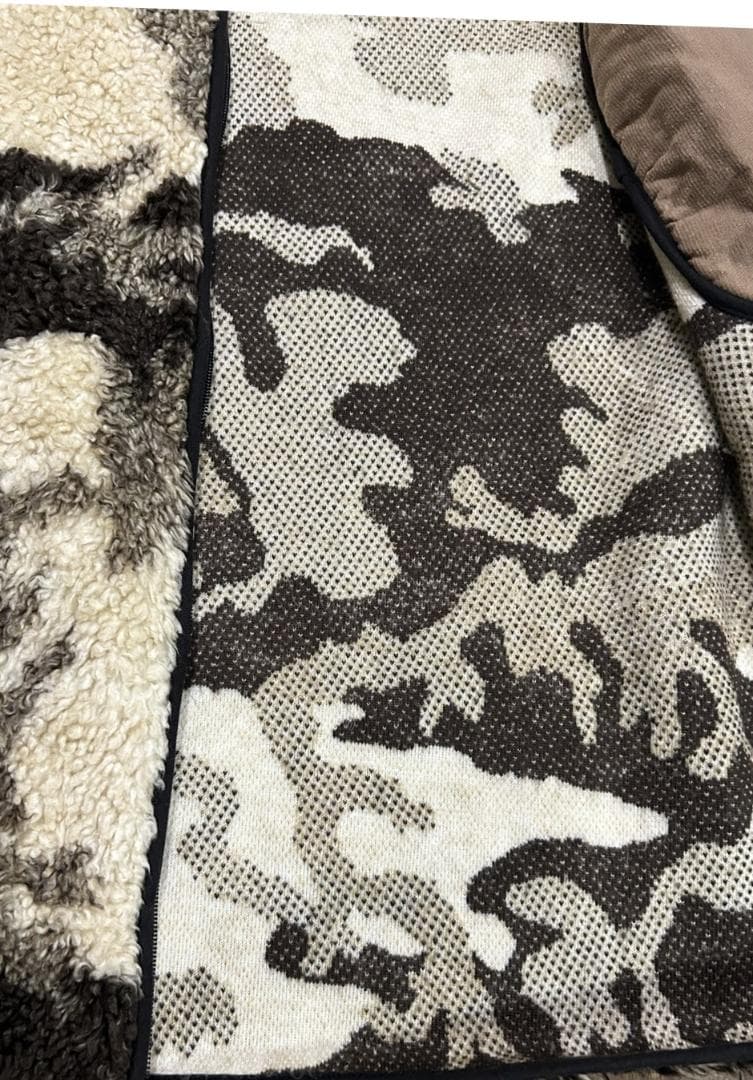 エヴィス EVISU 迷彩 カモ柄 ロゴ刺繍 ボア フリースジャケット 42