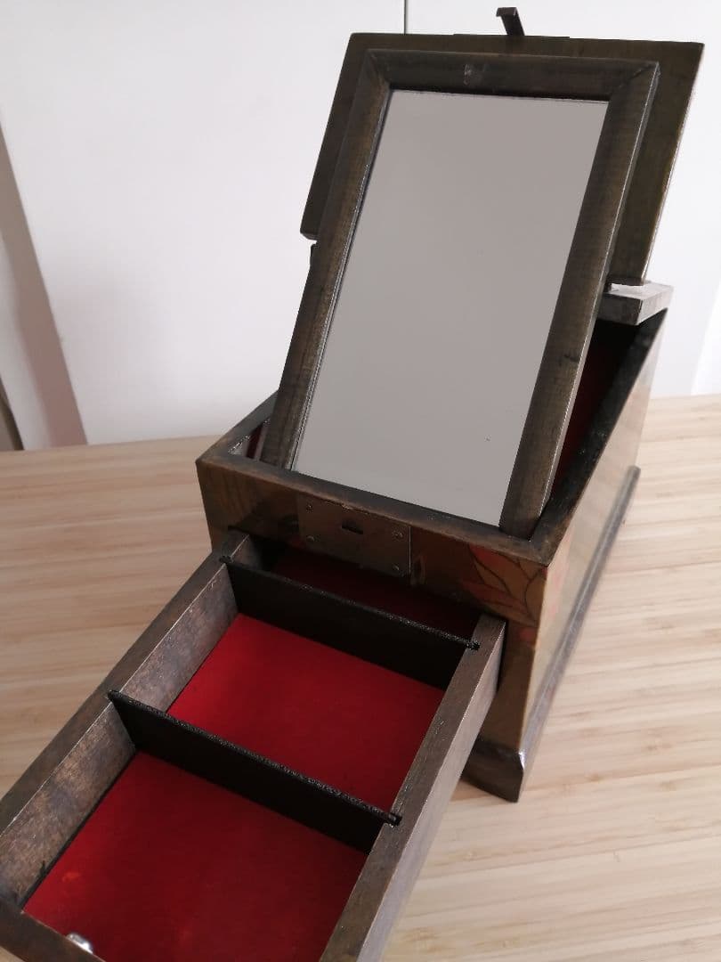 ジュエリーケース　韓国　宝石箱　メイクボックス　小物入れ　鏡　ミラー　李朝