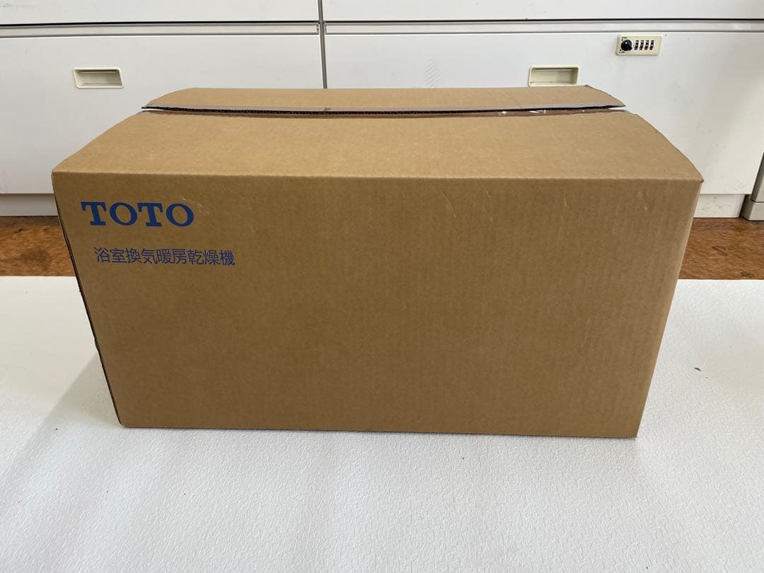 新品未使用　TOTO TYB3111GAS 浴室換気暖房乾燥機 TOTO TYB3111GAS TOTO 浴室換気暖房乾燥機 三乾王 ビルトインタイプ