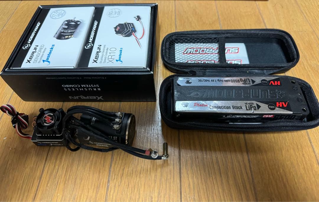 ホビーウイングXR10 Justock G3 ESC &バッテリー付