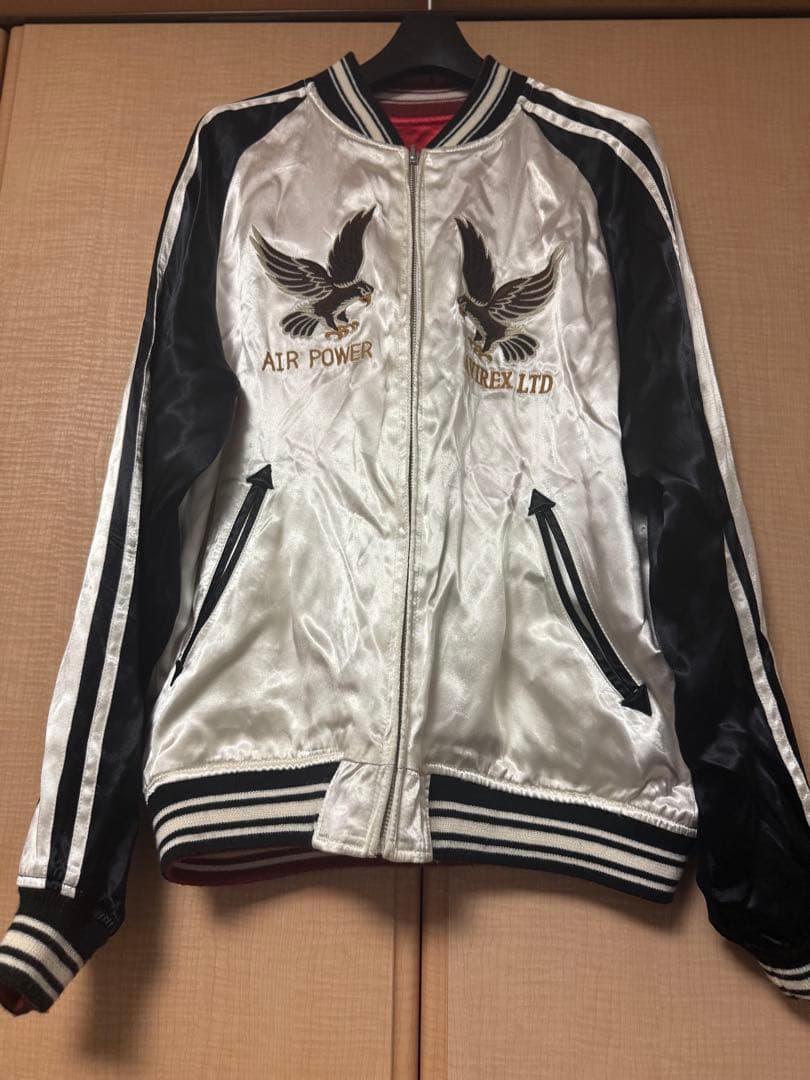 来*々様 週末セール◆美品◆正規品◆AVIREXリバーシブルスカジャン赤&黒