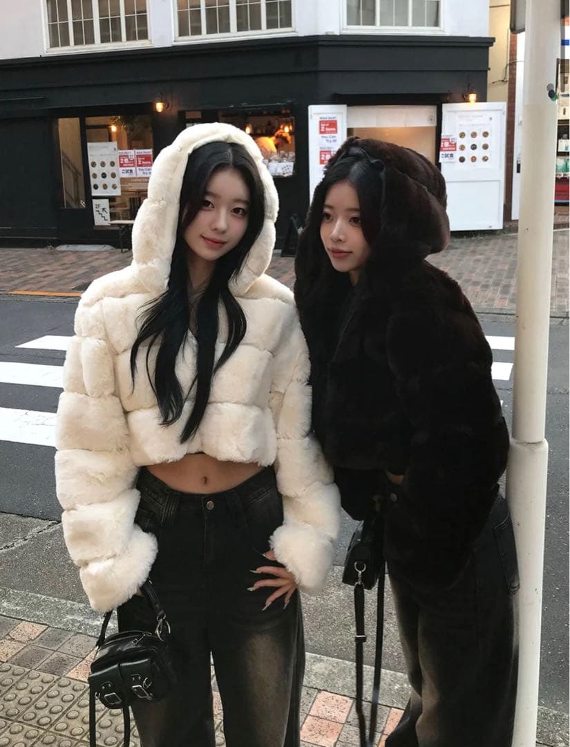 emmy ジップファータッチクロップドブルゾン 白 - メルカリ