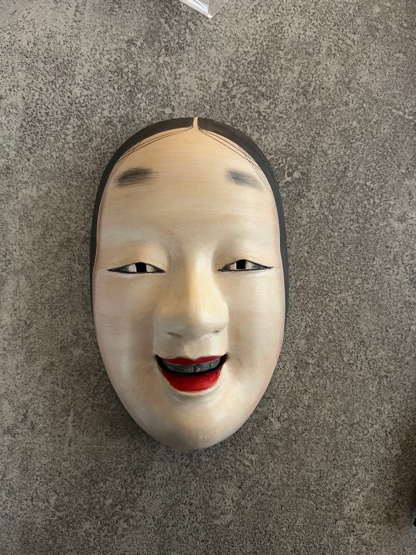 能面（小面） ① 木彫 - メルカリ