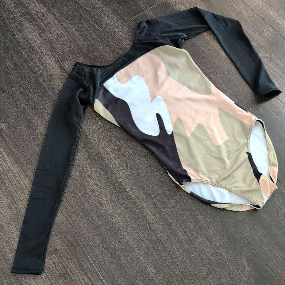 スティナ　カモフラージュ柄 長袖レオタード　サイズS