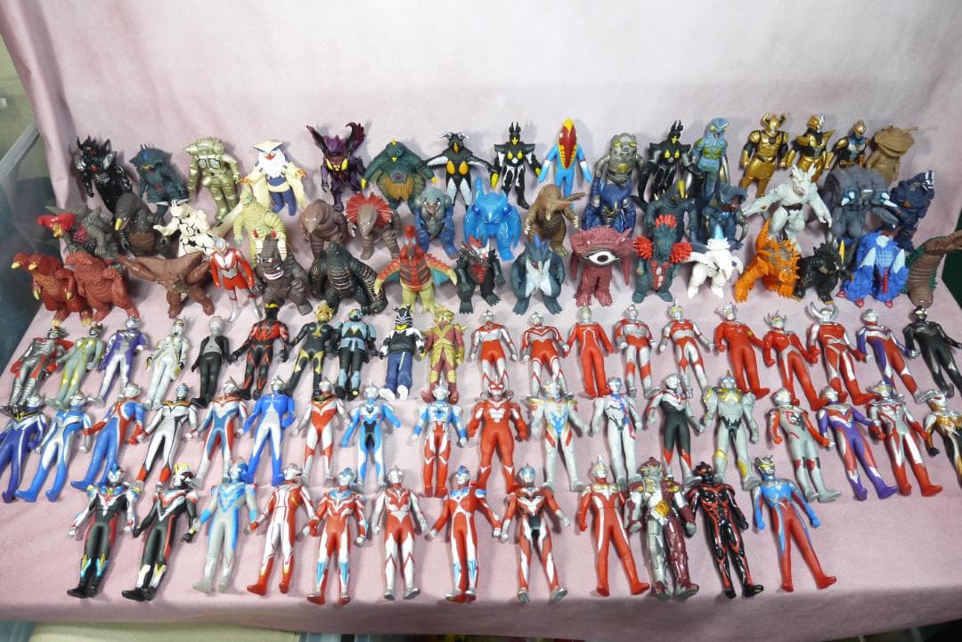 ウルトラヒーローシリーズ500　ウルトラ怪獣シリーズ500　ソフビ97体 c5687582-s.jpg
