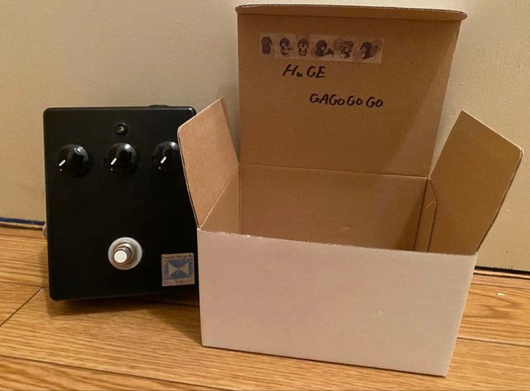 ギター HuGE GAGOGOGO