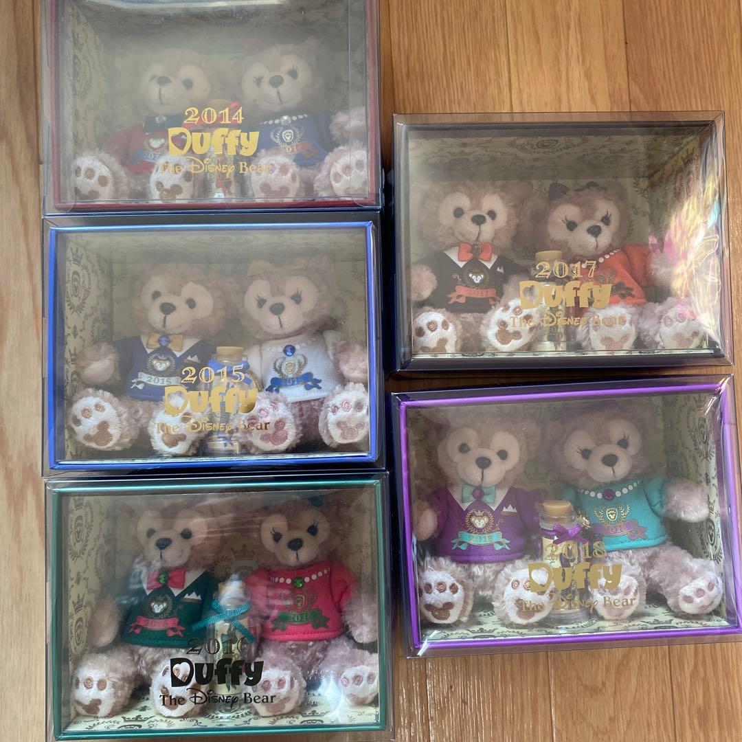 ダッフィー　ニューイヤーコレクションドール　2014-2018 ぬいぐるみセット