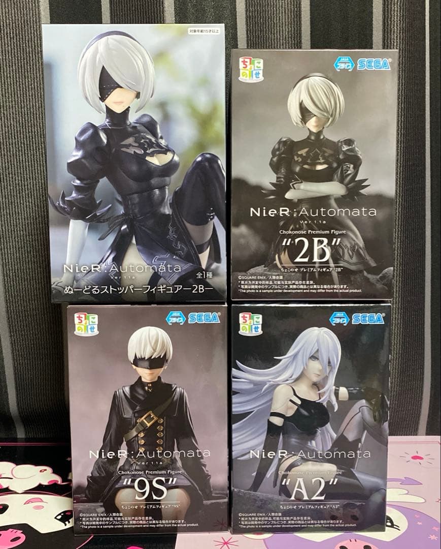 NieR:Automata Ver1.1a ちょこのせ　ぬーどるストッパー NieR:Automata Ver1.1a』より、2Bのぬーどるストッパーフィギュアが