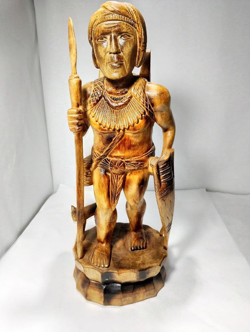 木製戦士像 盾と槍付き 約40cm