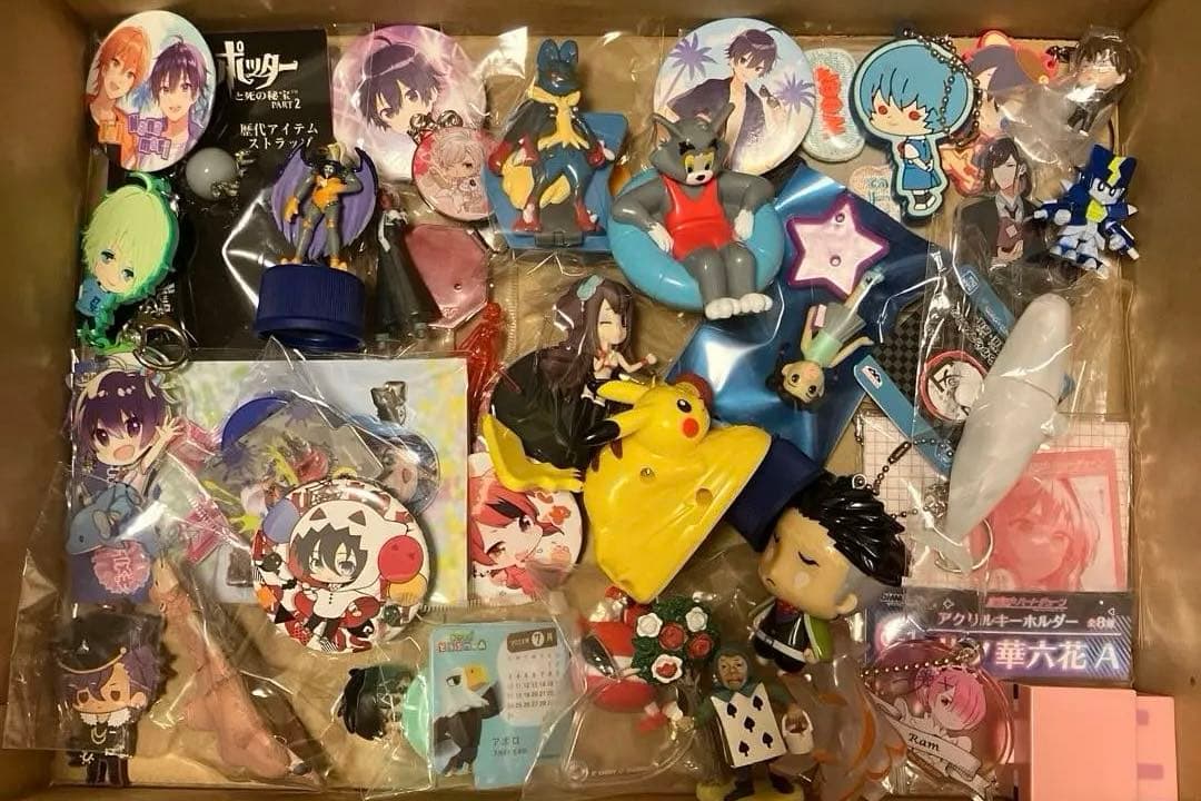 ✩.*˚ アニメグッズ まとめ売り 250点 ✩.*˚ - メルカリ