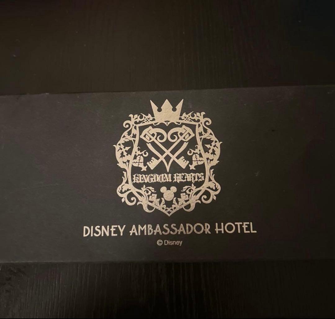 キングダムハーツ アンバサダーホテル スペシャルルームキー ディズニーアンバサダーホテルに『キングダムハーツ』シリーズ20周年を