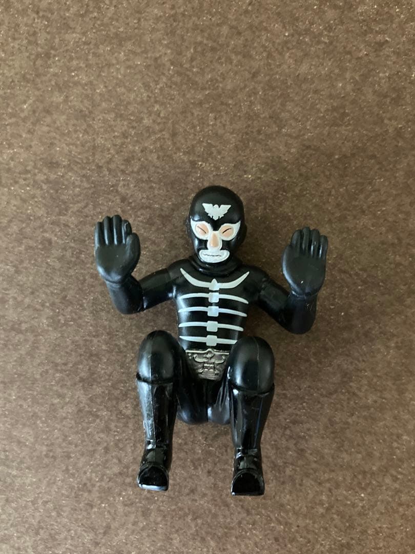 ショッカー戦闘員ガシャポン24体＋小フィギュア4体 - メルカリ