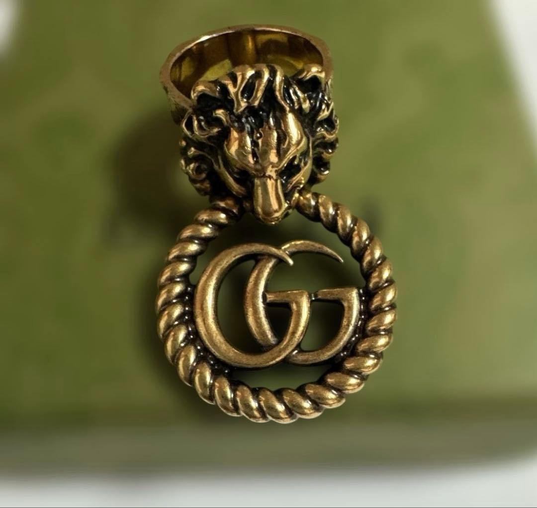 GUCCIライオンロゴ付きリング