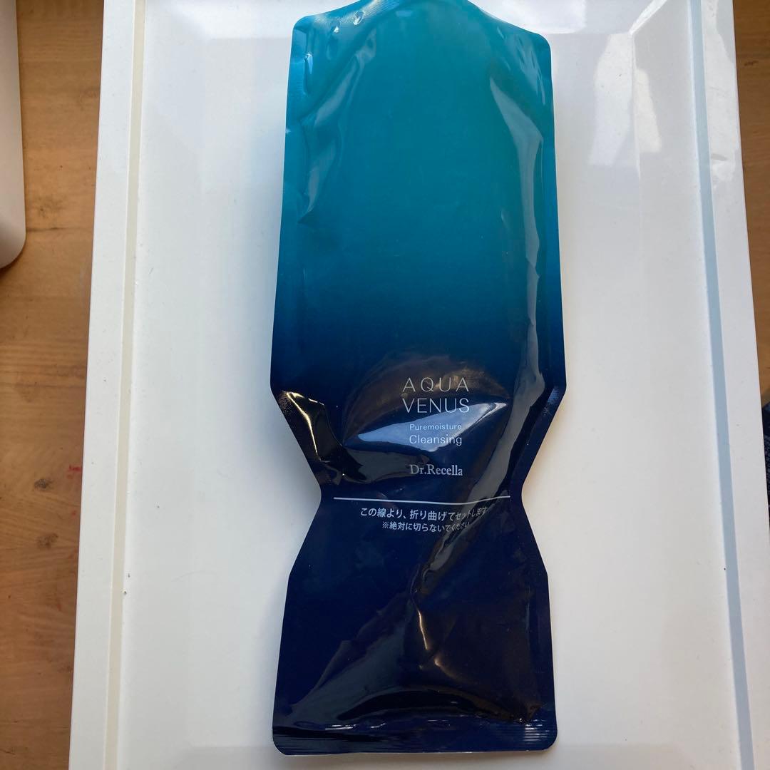 アクアヴィーナス ピュアモイスチャー　クレンジング　500g