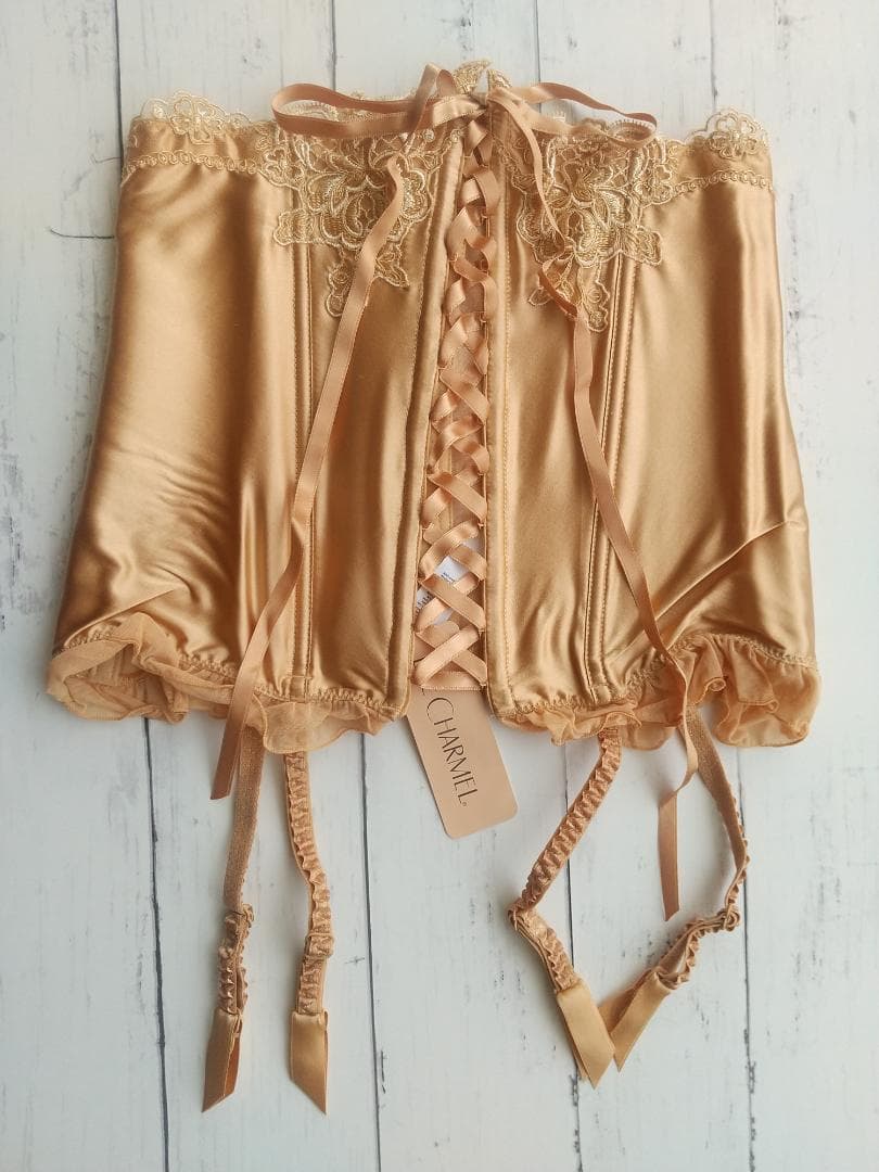 FR2《リズシャルメル》Reve de Luxe　ニッパーガーター