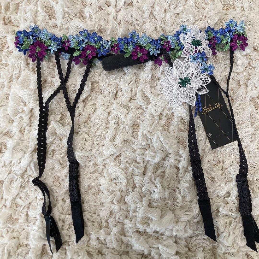 ワコール サルート E65 ソング ガーター M 3点セット クリスマス