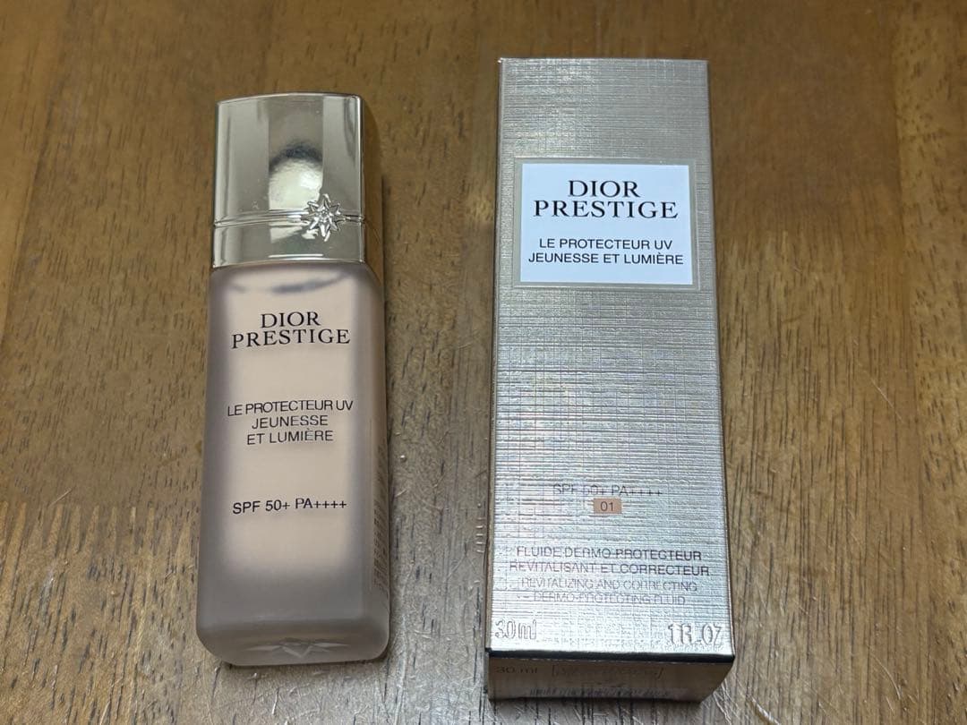 Dior プレステージ ホワイト ル プロテクター UV ルミエール BB 01