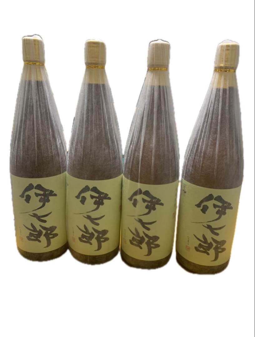 正月　お歳暮　プレミア焼酎　伊七郎1800ml4本セット　送料無料　志村けん愛飲 2026年最新】焼酎伊七郎の人気アイテム - メルカリ