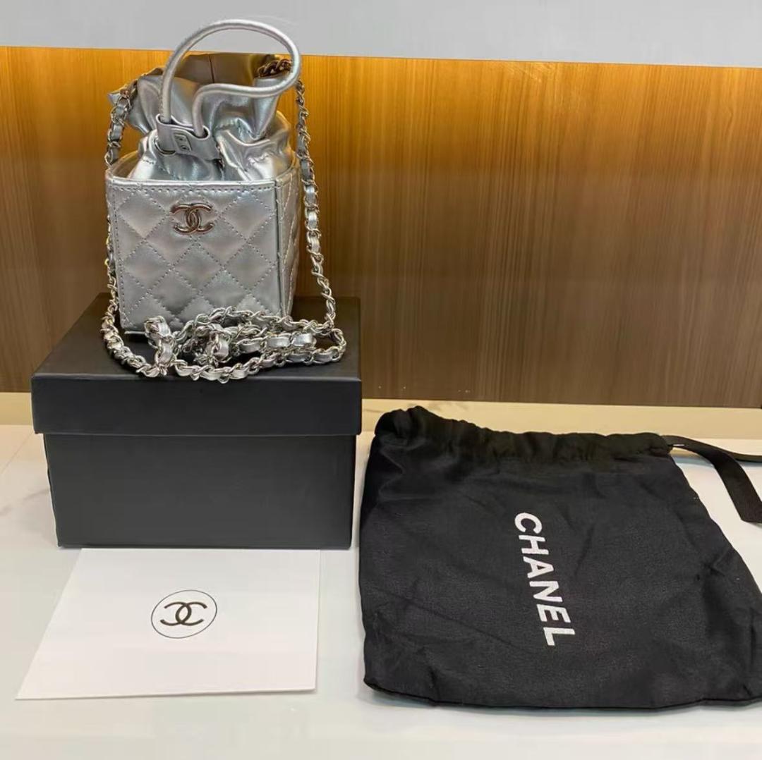 ノベルティ キルティングチェーンショルダー巾着タイプ af - メルカリ