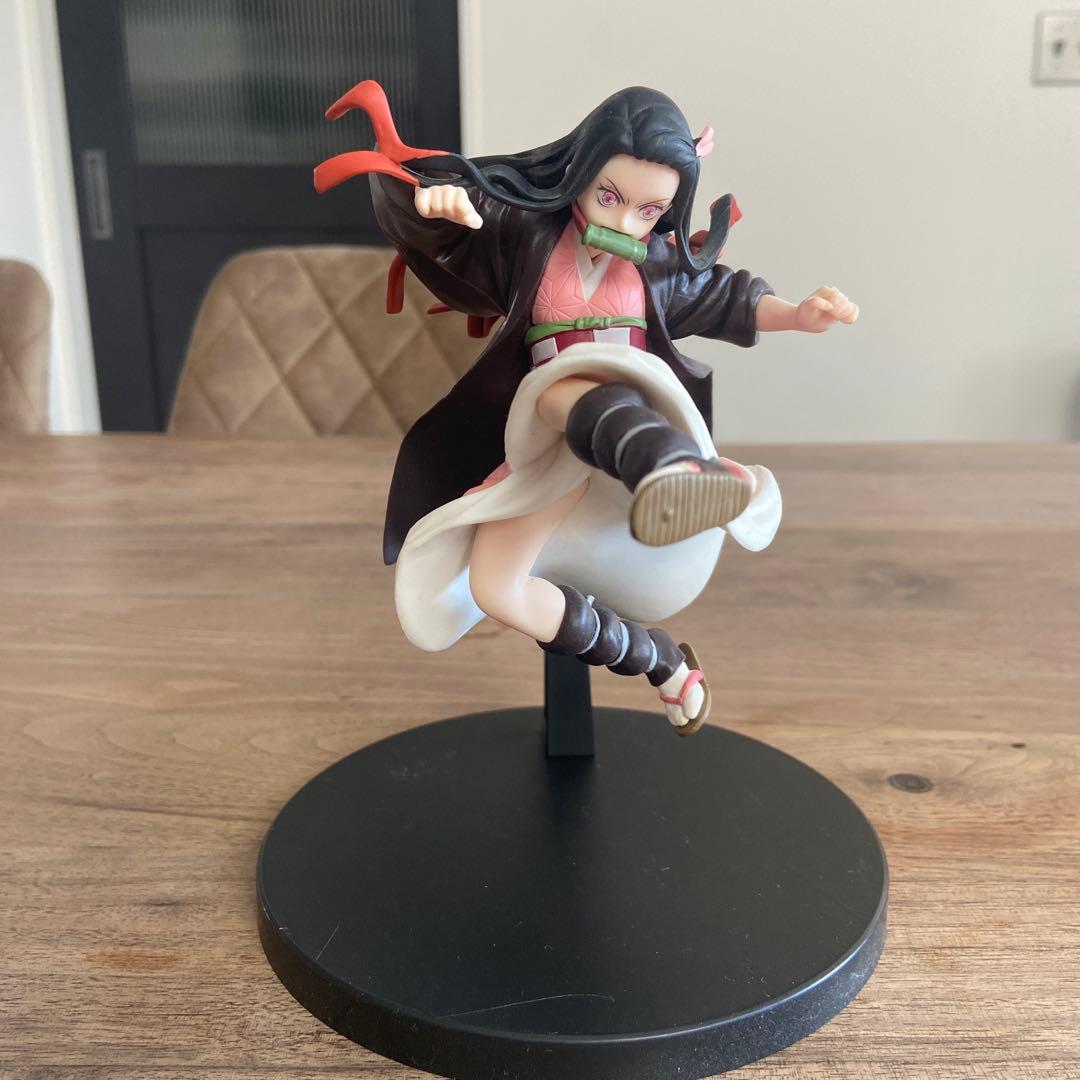 禰豆子 フィギュア 蹴り上げポーズ - メルカリ