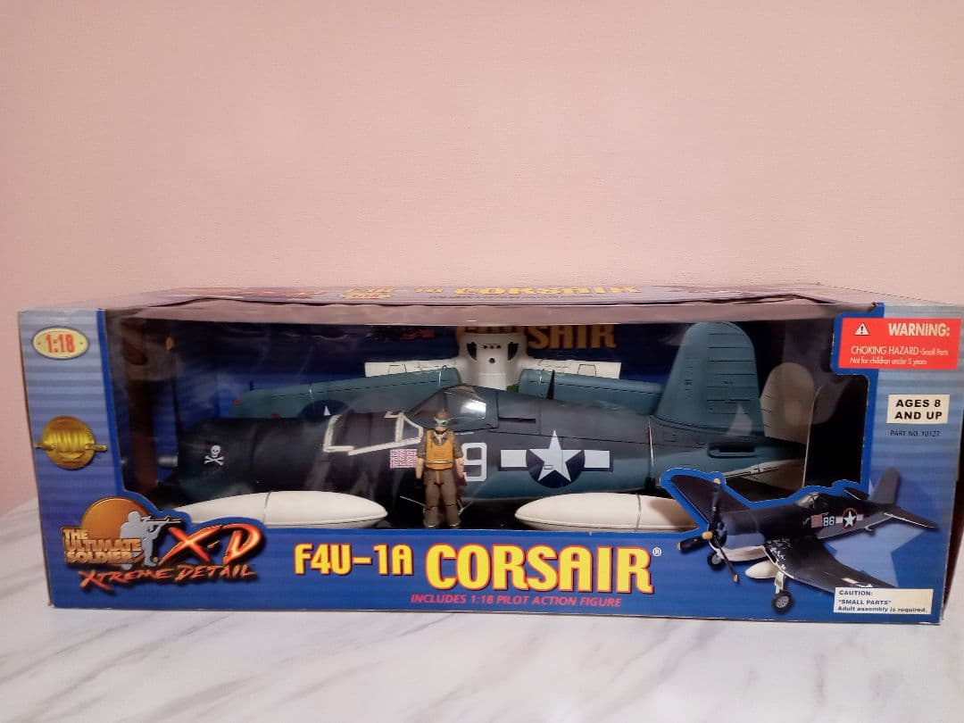 希少価値♡21stセンチュリートイズ 1/18 F4U-1A コルセア