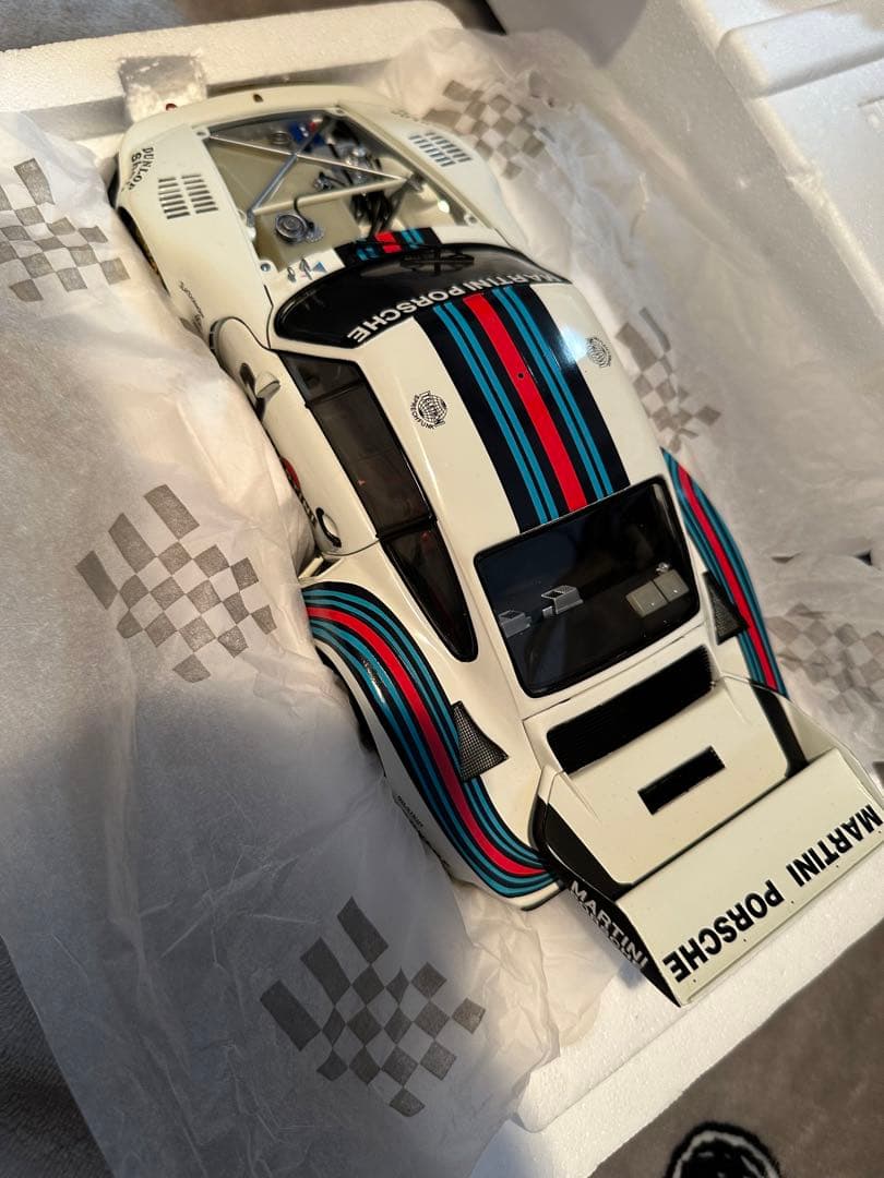 3 エグゾト 1／18 ミニカー ポルシェ935 京商