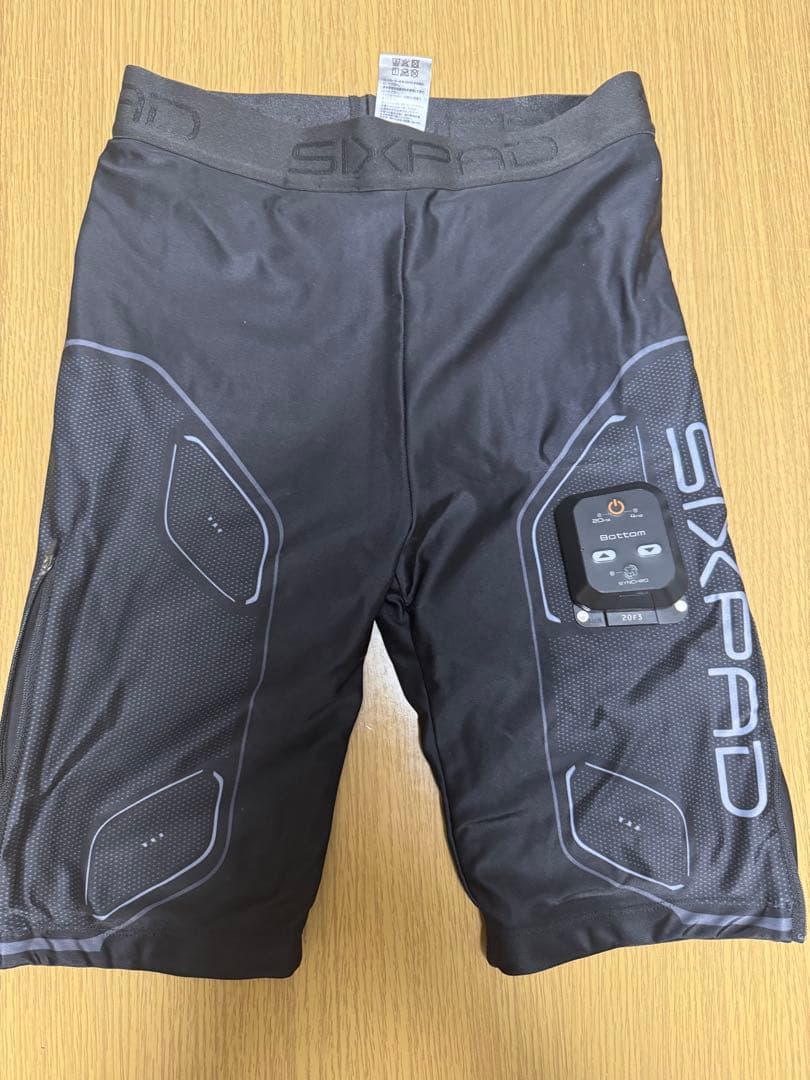 SIXPAD エクササイズパンツ EMS機能付き