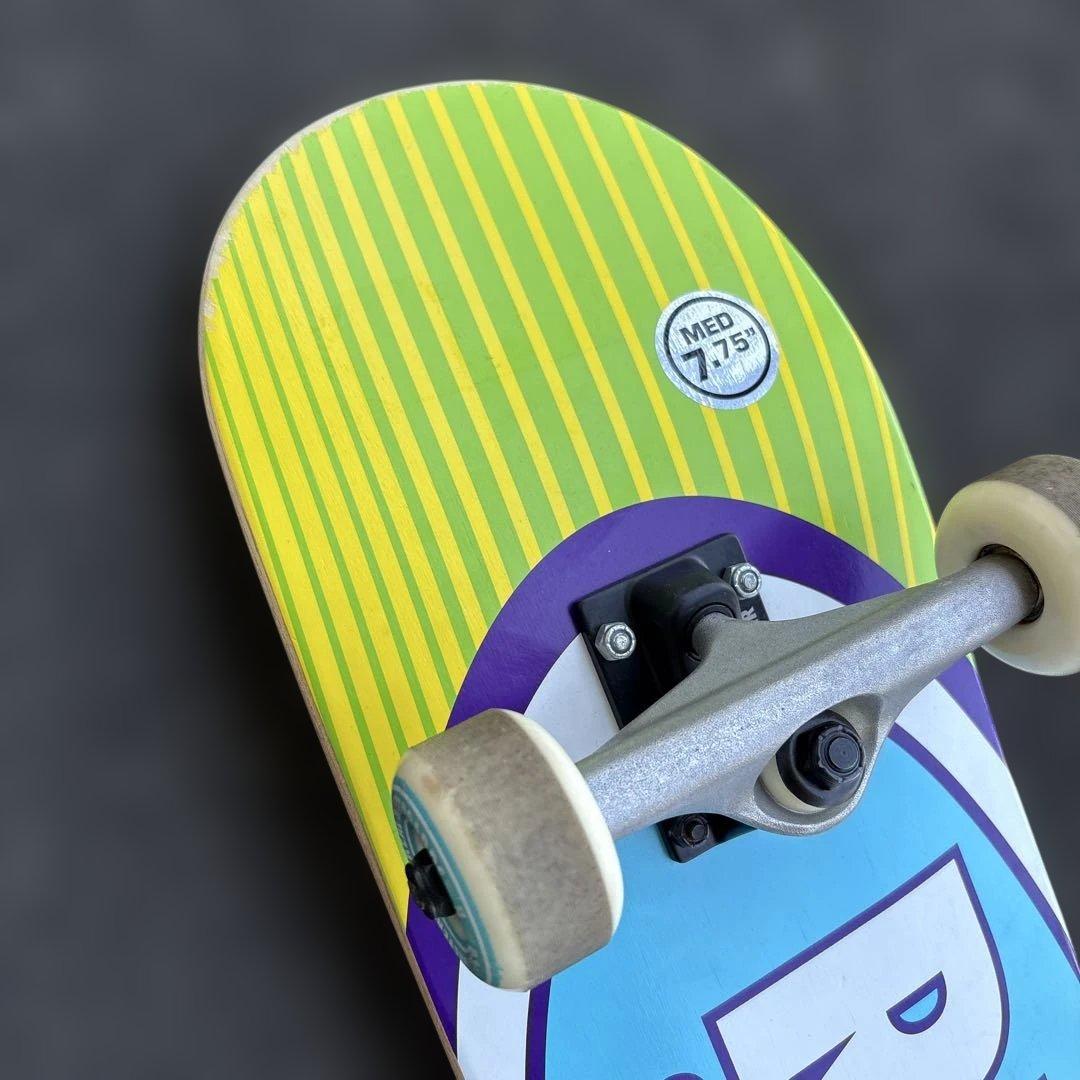 美品。REAL スケートボード コンプリートセット 7.75inch