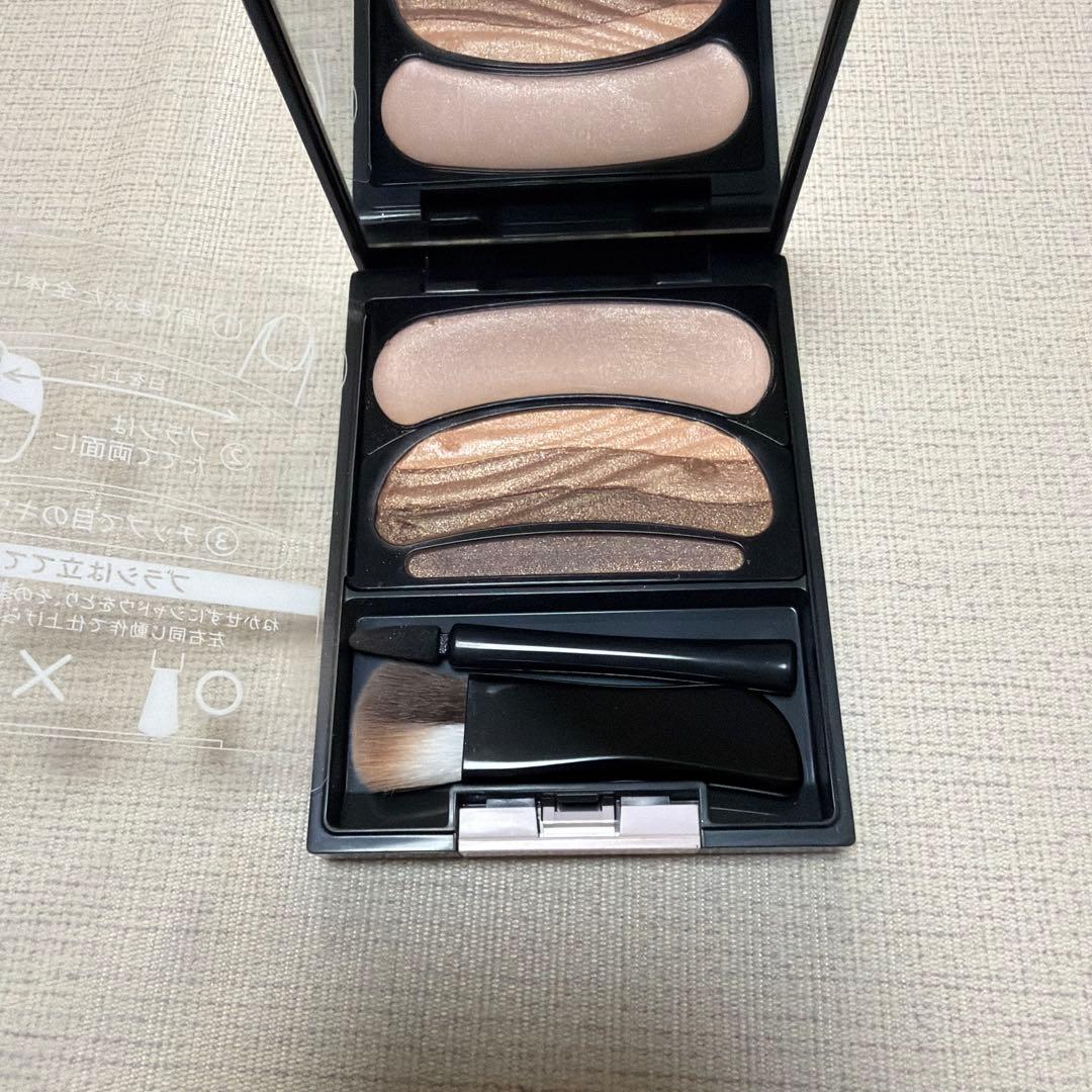 AUBE オーブ ブラシひと塗り シャドウ N 11 ブラウン系 アイシャドウ