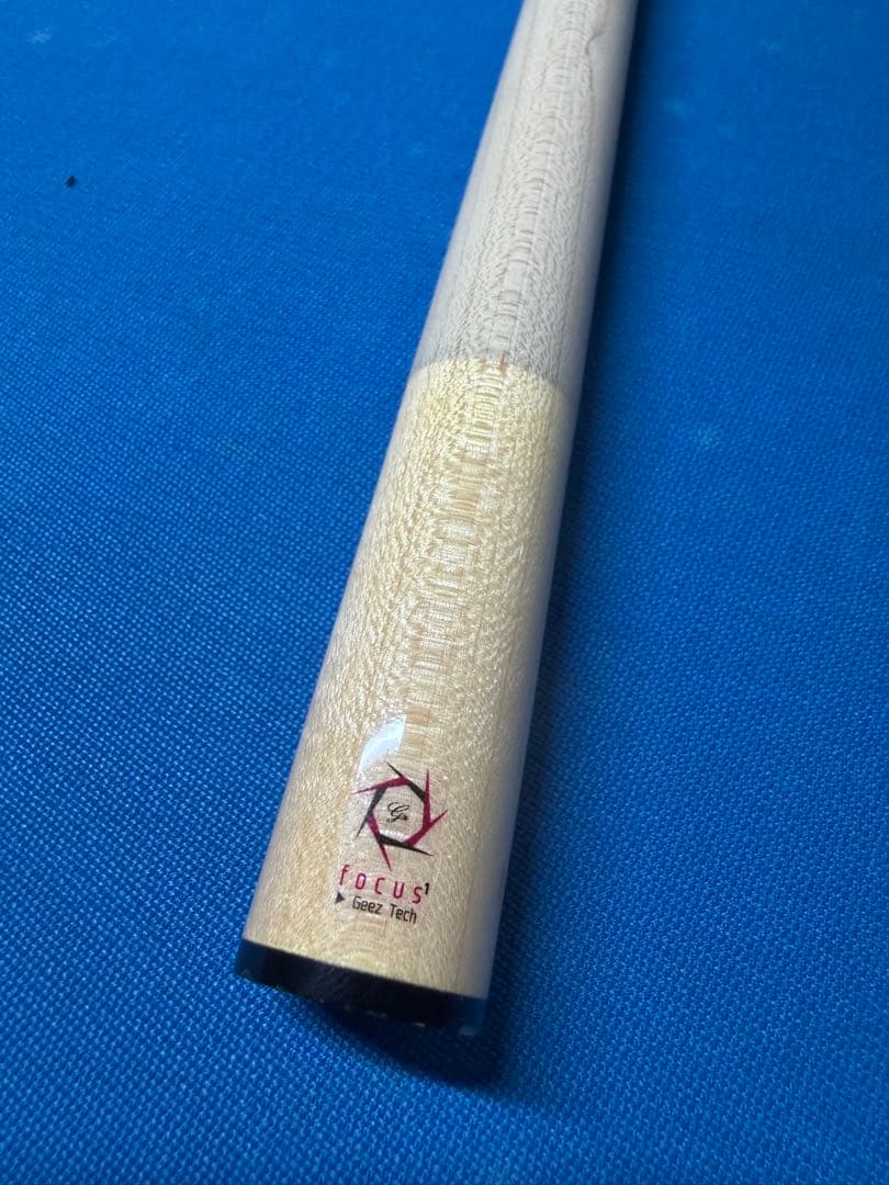 Geez focus1 ジーズ フォーカス フルカーボンコア構造