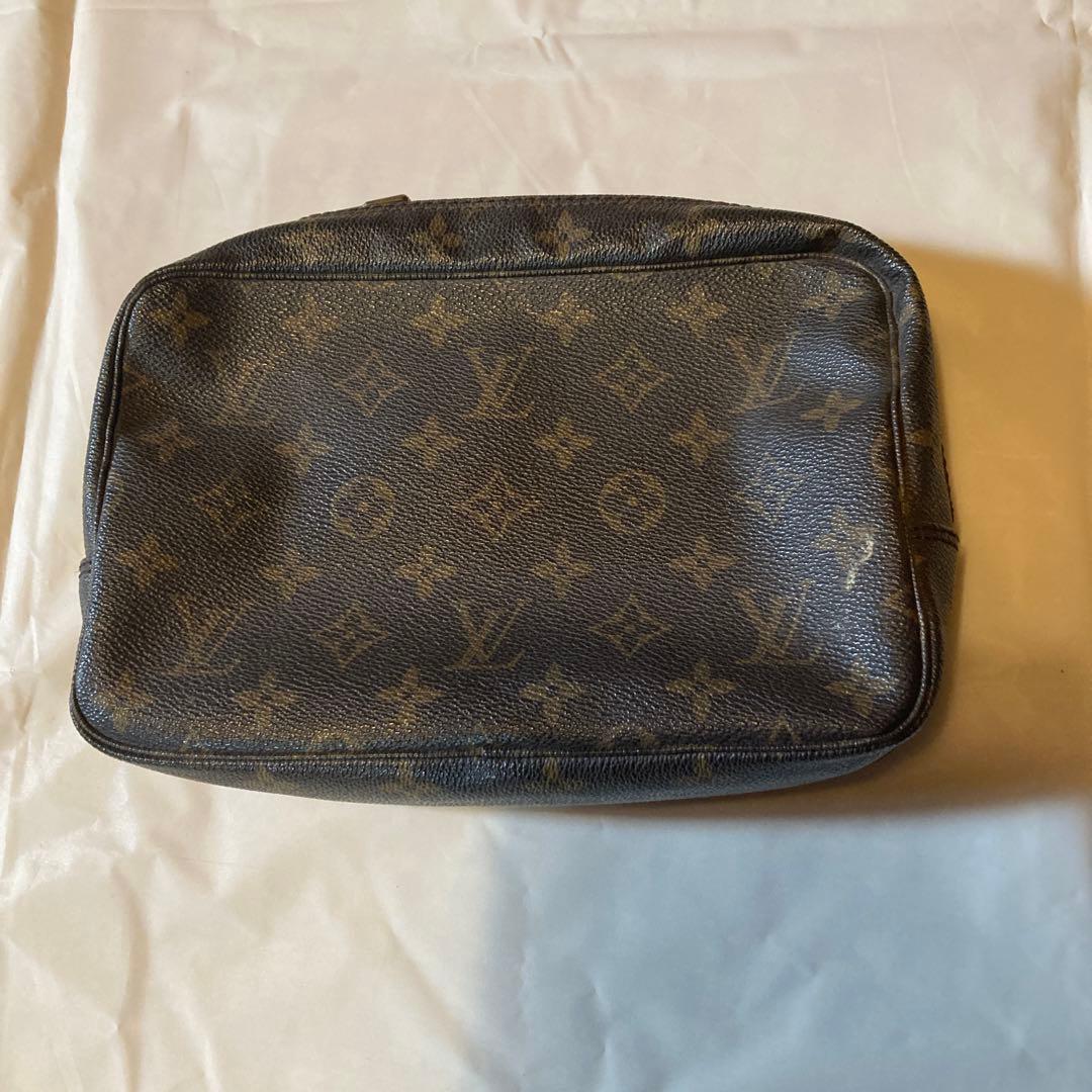 Louis Vuitton ダークブラウン ポーチ 中古・古着通販】LOUIS VUITTON (ルイ ヴィトン) ポーチ ブラウン