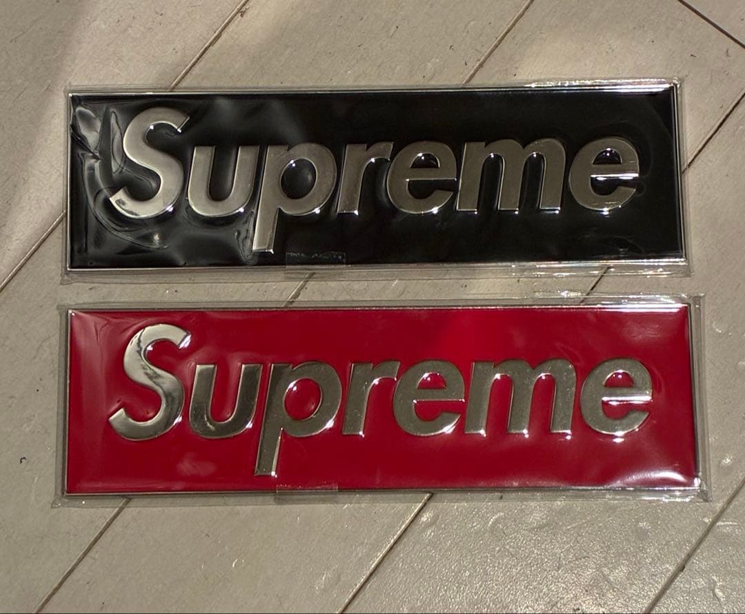 黒赤2色セット Supreme Box Logo Car Emblem