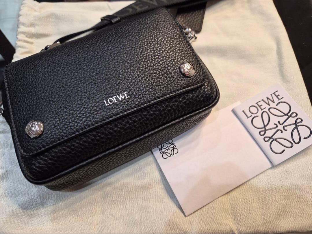 【2025秋冬新作】LOEWE ロエベ ペブルメッセンジャーバッグ スモール