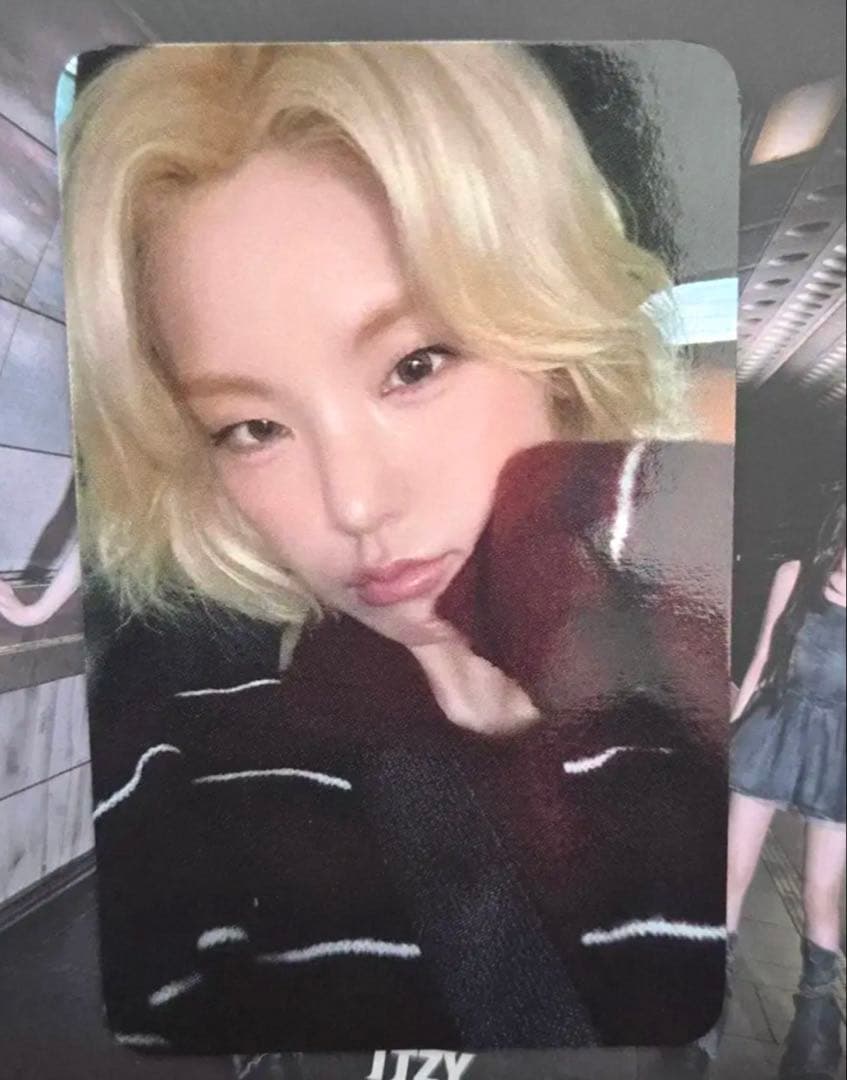 itzy イェジ TUNNELVISION サノク 限定 トレカB