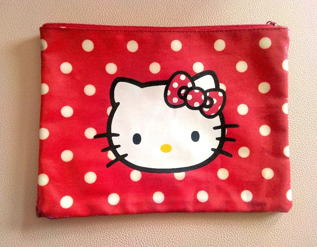 激レア新品 ハローキティキティビッグフェイスポーチドット 平成レトロ