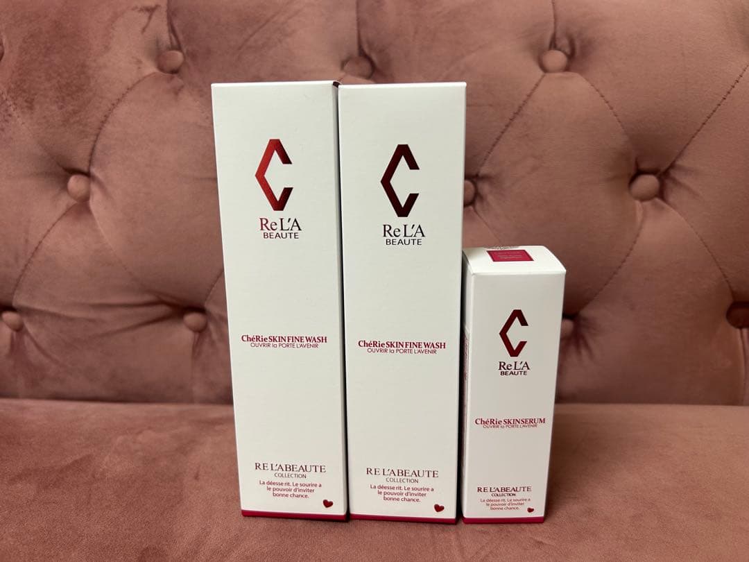 新品未使用:リアボーテシェリースキン洗顔2本&セラム1本　定価27,060円