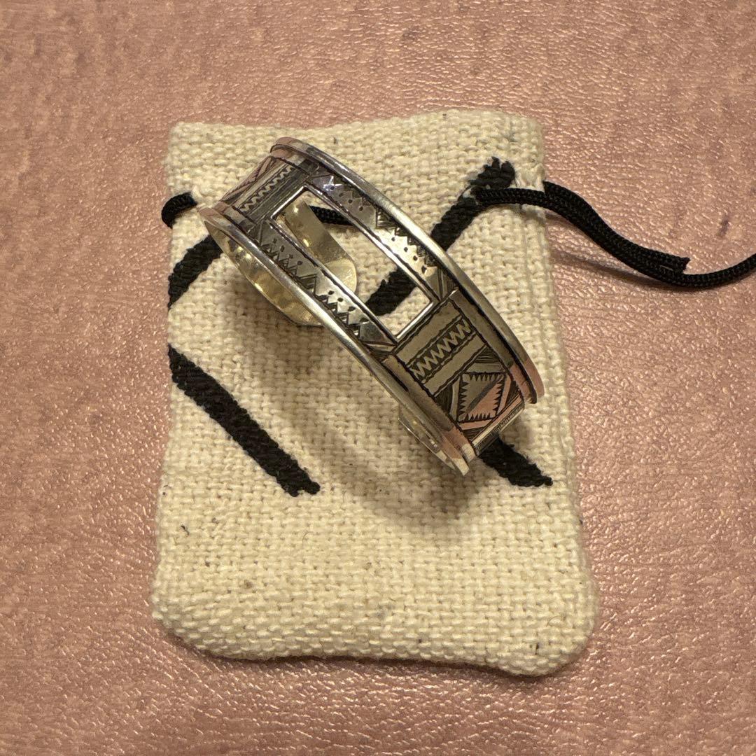 パジャマ様　Adawat'n Tuareg アダワット トゥアレグ　バングル