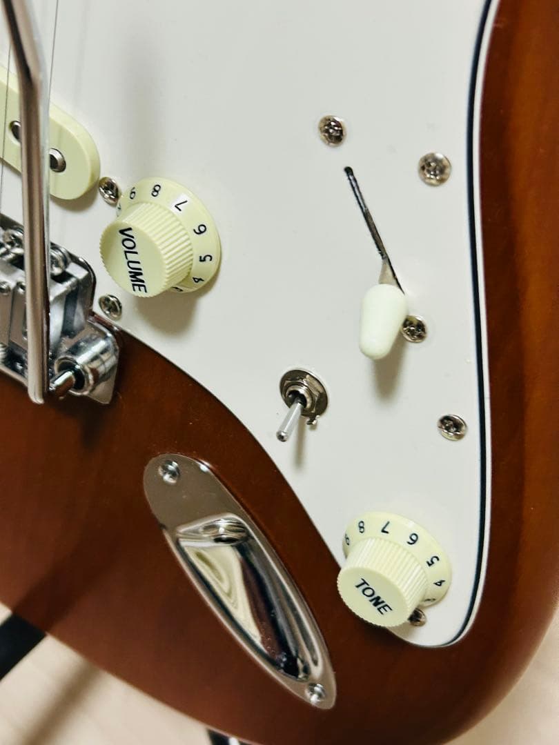 良品 コンポーネント ストラトキャスター 虎杢ネック アルダー2Pボディ