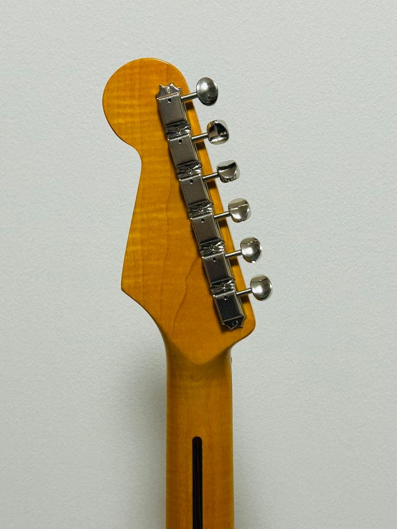 良品 コンポーネント ストラトキャスター 虎杢ネック アルダー2Pボディ