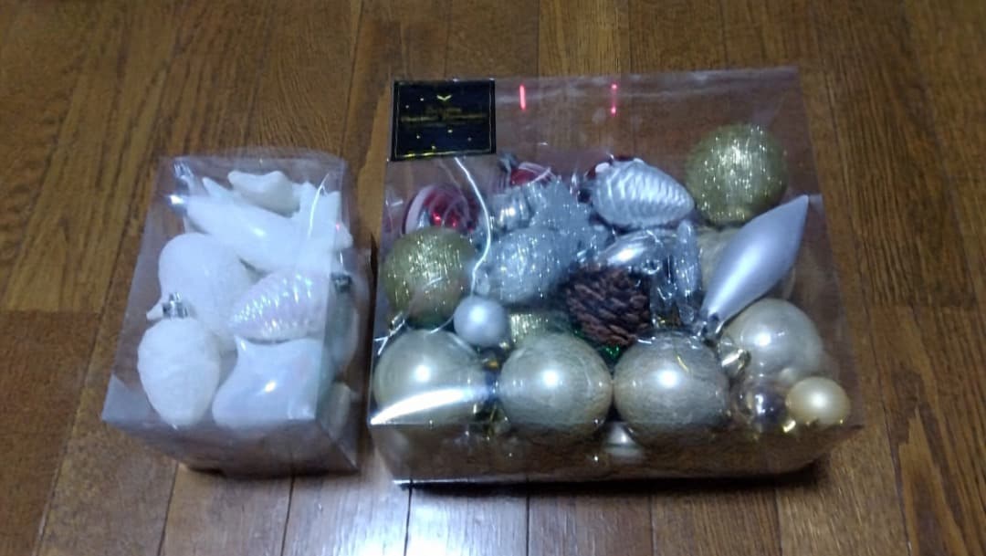 ★2.4m＃クリスマスツリー＆＃豪華オーナメント＆点滅ライト100球セット‼️